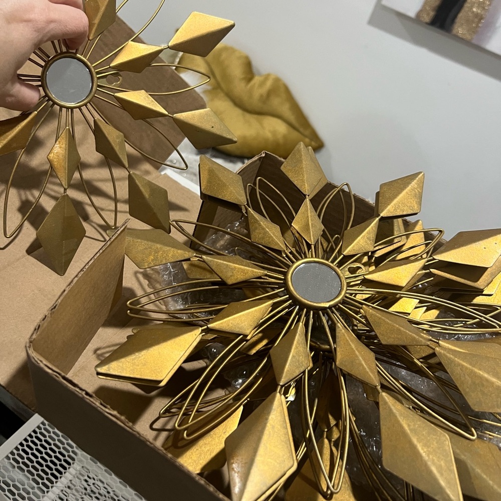 Set of 6 MCM gold/mirrored starbursts